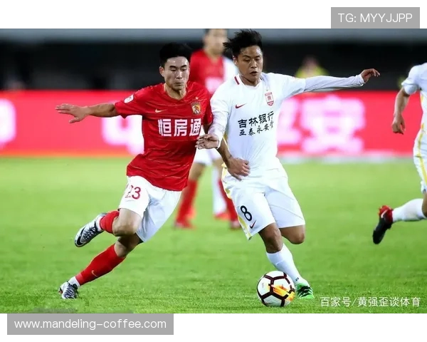 天山之巅对决亚泰豪门新疆球队迎战长春挑战赛季荣耀 天山之巅对决亚泰豪门新疆球队迎战长春挑战赛季荣耀