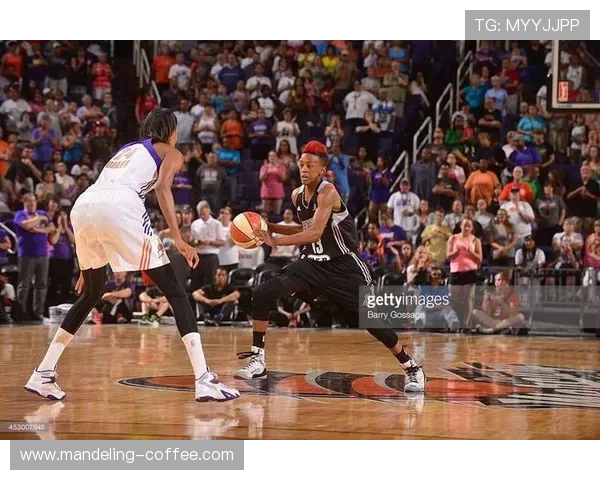 水星与银星激烈对决赛场精彩纷呈引发观众热烈讨论与期待