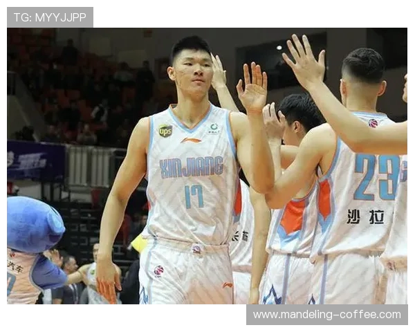 范子铭：从青涩少年到篮球场上的璀璨明星之路探秘